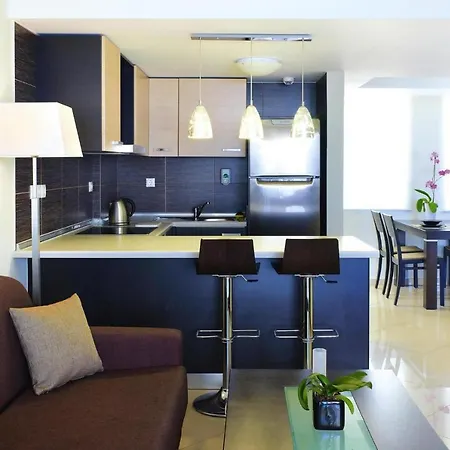 Apartamento Macaris, *