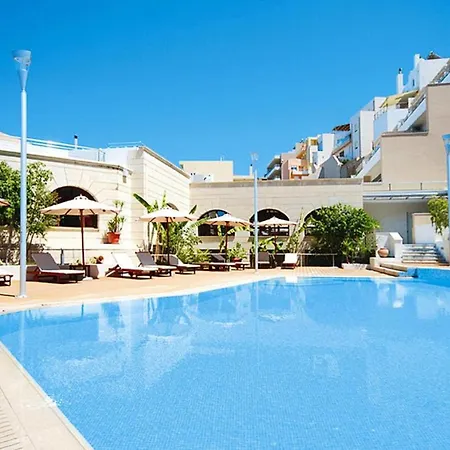 Apartamento Macaris, *